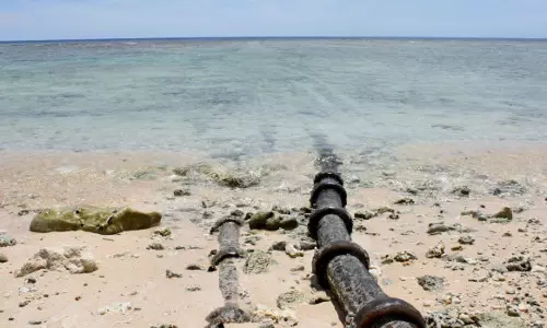 ഇന്റര്‍നെറ്റ് വേഗത വര്‍ധിപ്പിക്കാന്‍ കൂടുതല്‍ സമുദ്രാന്തര്‍ കേബിള്‍ ശൃംഖലയുമായി യു.എ.ഇ