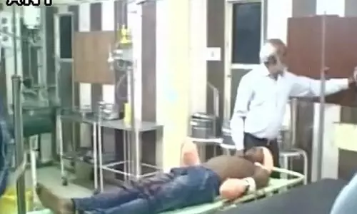 എട്ട് മാസം പ്രായമായ മകളെ മാനഭംഗം ചെയ്തയാളിന്റെ ഇരുകൈകളും പിതാവ് മുറിച്ചു മാറ്റി