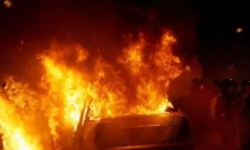 കൊല്ലം കലക്ടറേറ്റ് വളപ്പില് സ്ഫോടനം കൊല്ലം കലക്ടറേറ്റ് വളപ്പില് സ്ഫോടനം