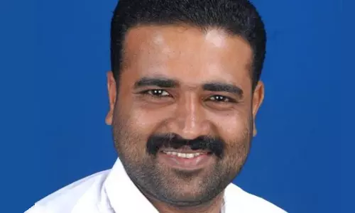 യൂത്ത് കോണ്ഗ്രസ് സംസ്ഥാന കമ്മിറ്റി പിരിച്ചുവിടണമെന്ന് സിആര് മഹേഷ് യൂത്ത് കോണ്ഗ്രസ് സംസ്ഥാന കമ്മിറ്റി പിരിച്ചുവിടണമെന്ന് സിആര് മഹേഷ്