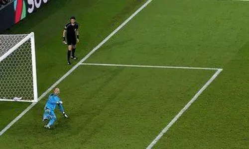 കളഞ്ഞു കുളിച്ച സുവര്‍ണ്ണാവസരം ....!!