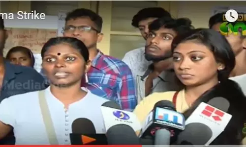 തെരുവ് നാടകമാണെന്നറിയാതെ നാട്ടുകാര്‍ വില്ലന്മാരെ പിടികൂടി പൊലീസിലേല്‍പ്പിച്ചു