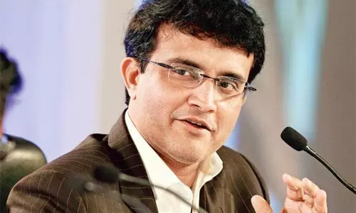 രവി ശാസ്ത്രിക്ക് തടയിട്ടത് ഗാംഗുലി? രവി ശാസ്ത്രിക്ക് തടയിട്ടത് ഗാംഗുലി?