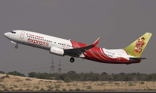 പ്രവാസി വോട്ടര്‍മാരെ നാട്ടിലെത്തിക്കാന്‍ സ്ഥാനാര്‍ഥികളുടെ ഗള്‍ഫ് യാത്ര