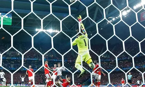 സ്വിസ് കോട്ട തര്‍ക്കാനാകാതെ ഫ്രഞ്ച് പട