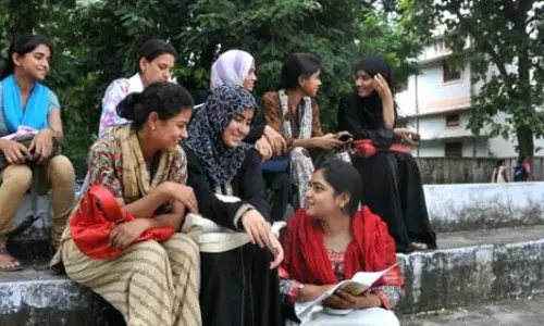 തെരഞ്ഞെടുപ്പ് കാമ്പസിലും ചര്‍ച്ചയാവുന്നു