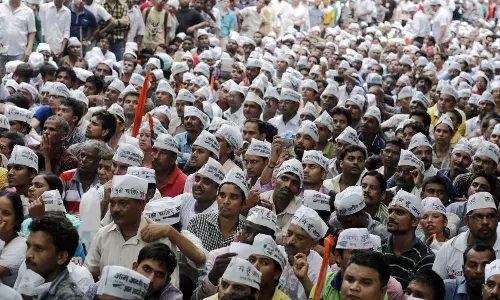 ഖുര്‍ആനെ അപകീര്‍ത്തിപ്പെടുത്തിയെന്ന് പരാതി; എഎപി എംഎല്‍എക്കെതിരെ കേസ്