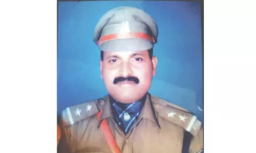 കശ്മീരില്‍ വീരമൃത്യു വരിച്ച മലയാളി സൈനികന്റെ മൃതദേഹം നാട്ടിലെത്തിച്ചു