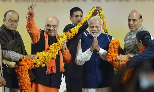 ഗുജറാത്ത് ഫലം ബിജെപിക്ക് 2019ലേക്കുള്ള മുന്നറിയിപ്പെന്ന് ശിവസേന ഗുജറാത്ത് ഫലം ബിജെപിക്ക് 2019ലേക്കുള്ള മുന്നറിയിപ്പെന്ന് ശിവസേന