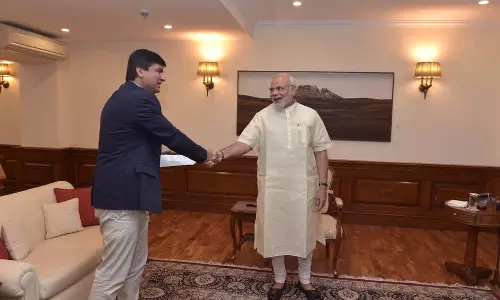 അര്‍ണബുമായുള്ള അഭിമുഖത്തിന്റെ കാര്യത്തില്‍ എനിക്ക് അത്ഭുതമില്ല;  മോദിയുമായ് നടന്ന വിചിത്രമായ അഭിമുഖാനുഭവം വിവരിച്ച് മാധ്യമപ്രവര്‍ത്തകന്‍