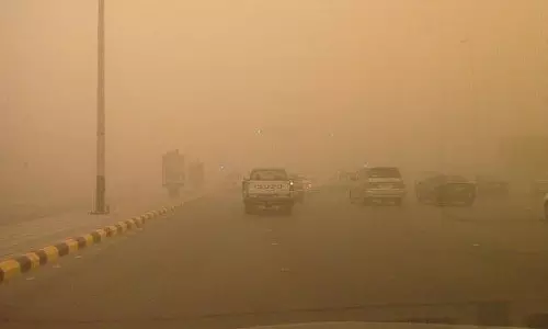 യു എ ഇയില് ഇന്നും നാളെയും പൊടിക്കാറ്റിനും മൂടല്മഞ്ഞിനും സാധ്യത യു എ ഇയില് ഇന്നും നാളെയും പൊടിക്കാറ്റിനും മൂടല്മഞ്ഞിനും സാധ്യത