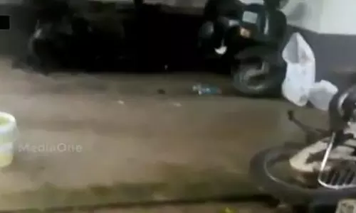 സിപിഎം, ബിജെപി പ്രവര്‍ത്തകരുടെ കൊലപാതകം: പയ്യന്നൂരില്‍ വ്യാപക അക്രമം