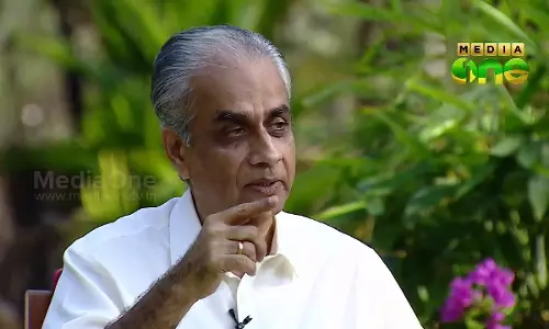 ധനലക്ഷ്മി ബാങ്ക് ഡയറക്ടര്‍ സ്ഥാനത്ത് നിന്ന് കെ ജയകുമാര്‍ രാജിവെച്ചു