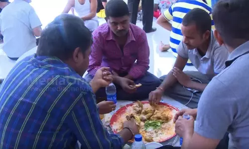 ലേബര്‍ ക്യാമ്പുകളിലെ പെരുന്നാളാഘോഷം