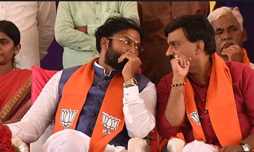 ഖനി അഴിമതിക്കേസില്‍ മുന്‍ ചീഫ് ജസ്റ്റിസിന് കോഴ വാഗ്ദാനം