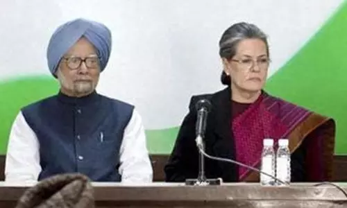 അഗസ്ത വെസ്റ്റ്ലാന്റ് കേസ്: സുപ്രിംകോടതിയില് പൊതുതാല്പര്യ ഹരജി അഗസ്ത വെസ്റ്റ്ലാന്റ് കേസ്: സുപ്രിംകോടതിയില് പൊതുതാല്പര്യ ഹരജി