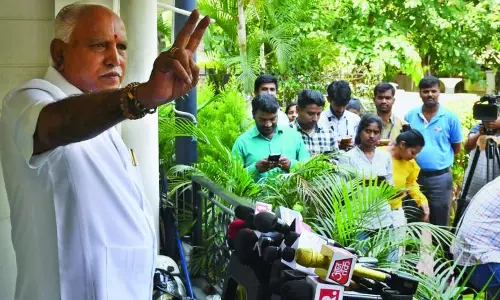 അധികാരം നിലനിര്ത്താന് എതിര്പക്ഷത്തുനിന്ന് ബിജെപി അടര്ത്തേണ്ടത് 11 പേരെ അധികാരം നിലനിര്ത്താന് എതിര്പക്ഷത്തുനിന്ന് ബിജെപി അടര്ത്തേണ്ടത് 11 പേരെ