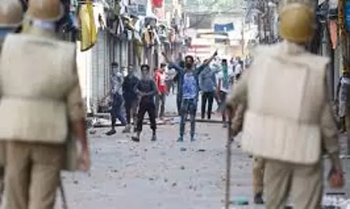 ജമ്മു കശ്മീരിലെ‍ സംഘര്‍ഷത്തിന് നേരിയ അയവ്