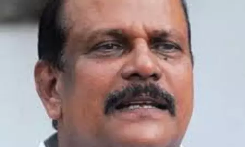 കൊടിയുടെ നിറമില്ലാതെ പൂഞ്ഞാറില്‍ പി സി ജോര്‍ജ്