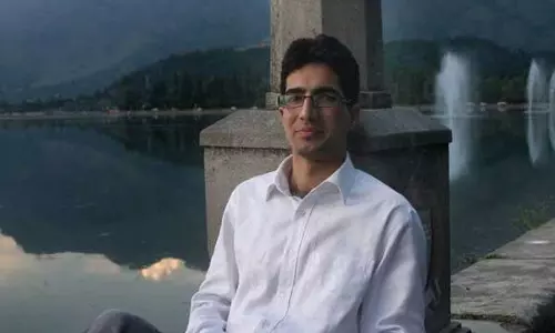 എന്തിന് ഈ ക്രൂരത, എന്നെ വെറുതെ വിടൂ: കശ്‍മീരി ഐഎഎസ് ഓഫീസര്‍