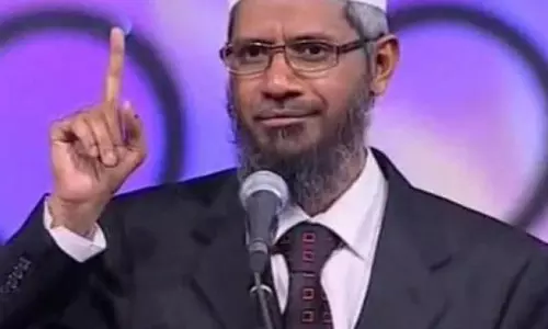 ചാവേര്‍ ആക്രമണം നൂറു ശതമാനം തെറ്റ്; തീവ്രവാദത്തെ പ്രോത്സാഹിപ്പിച്ചിട്ടില്ല: സാകിര്‍ നായിക്