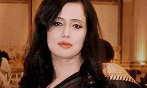 സുനന്ദയുടെ ദുരൂഹ മരണം: മെഹര് തരാറിനെ ചോദ്യം ചെയ്തു സുനന്ദയുടെ ദുരൂഹ മരണം: മെഹര് തരാറിനെ ചോദ്യം ചെയ്തു