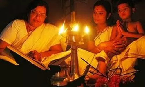 കര്ക്കിടകം പിറന്നു, ഇനി രാമായണ ശീലുകളുടെ രാപ്പകലുകള് കര്ക്കിടകം പിറന്നു, ഇനി രാമായണ ശീലുകളുടെ രാപ്പകലുകള്