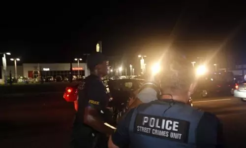 അമേരിക്കയില്‍ വെടിവെപ്പ്: മൂന്ന് പൊലീസുകാര്‍ കൊല്ലപ്പെട്ടു