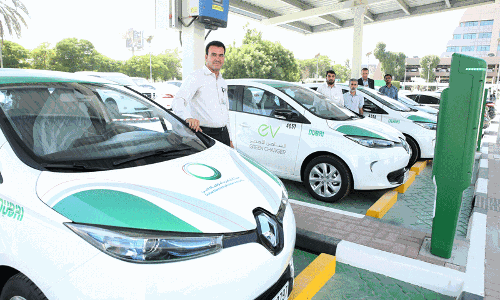 കൂടുതല് വാഹനങ്ങള് ഇലക്ട്രിക് ആക്കാനുള്ള പ്രവര്ത്തനങ്ങളുമായി ദുബൈ കൂടുതല് വാഹനങ്ങള് ഇലക്ട്രിക് ആക്കാനുള്ള പ്രവര്ത്തനങ്ങളുമായി ദുബൈ