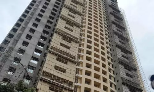 ആദര്‍ശ് ഫ്ലാറ്റുകള്‍ സൈന്യം ഏറ്റെടുക്കണമെന്ന് സുപ്രീം കോടതി