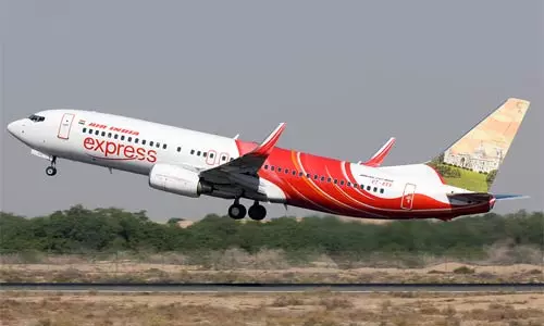 എയര് ഇന്ത്യ എക്സ്പ്രസിനെതിരെ കുവൈത്ത് - കോഴിക്കോട് യാത്രക്കാര് എയര് ഇന്ത്യ എക്സ്പ്രസിനെതിരെ കുവൈത്ത് - കോഴിക്കോട് യാത്രക്കാര്