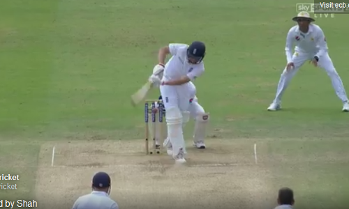 ബാല്ലന്‍സിനെ കുഴക്കിയ യാസിര്‍ ഷായുടെ  മാന്ത്രിക പന്ത് കാണാം