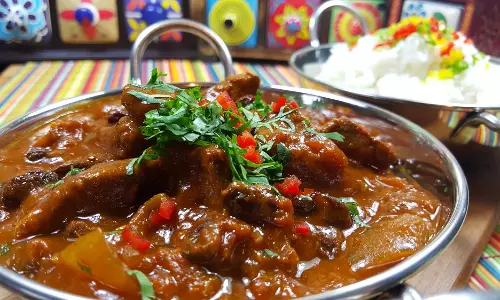 വിവാഹ സല്‍ക്കാരത്തിന് ബീഫ് വിളമ്പിയെന്ന് സംശയം; ഝാര്‍ഖണ്ഡില്‍ മധ്യവയസ്‌കന് മര്‍ദ്ദനം