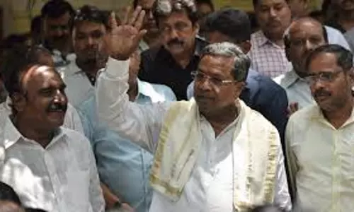 കോണ്ഗ്രസ് എംഎല്എമാര് ബിജെപിയിലേക്കെന്ന വാര്ത്ത നിഷേധിച്ച് സിദ്ധരാമയ്യ കോണ്ഗ്രസ് എംഎല്എമാര് ബിജെപിയിലേക്കെന്ന വാര്ത്ത നിഷേധിച്ച് സിദ്ധരാമയ്യ