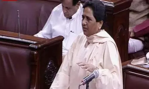 അധികാരികള്‍ ആദിവാസി - ദലിത് വിരുദ്ധരെന്ന് മായാവതി