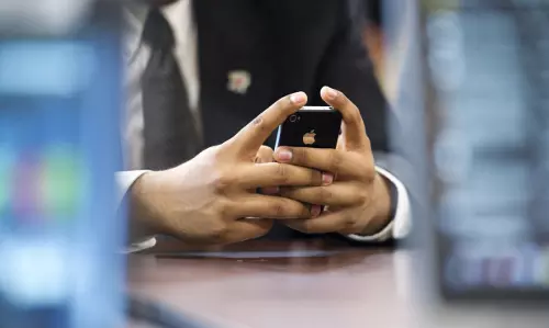 ഹലാ ക്രഡിറ്റുകള് ട്രാന്സ്ഫര് ചെയ്യുന്നതിനുള്ള സേവന നിരക്ക് ഉരീദു ഇരട്ടിയാക്കി ഹലാ ക്രഡിറ്റുകള് ട്രാന്സ്ഫര് ചെയ്യുന്നതിനുള്ള സേവന നിരക്ക് ഉരീദു ഇരട്ടിയാക്കി