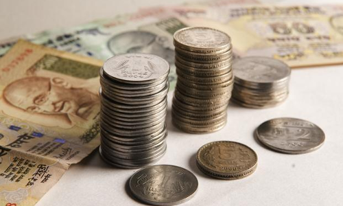 രൂപയുടെ കുതിപ്പും കിതപ്പും