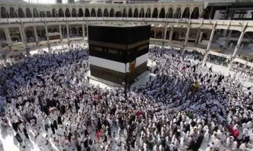 സംസ്ഥാന ഹജജ് കമ്മറ്റി വഴിയുള്ള ആദ്യ ഹജ്ജ് വിമാനം അടുത്ത മാസം 22ന് സംസ്ഥാന ഹജജ് കമ്മറ്റി വഴിയുള്ള ആദ്യ ഹജ്ജ് വിമാനം അടുത്ത മാസം 22ന്