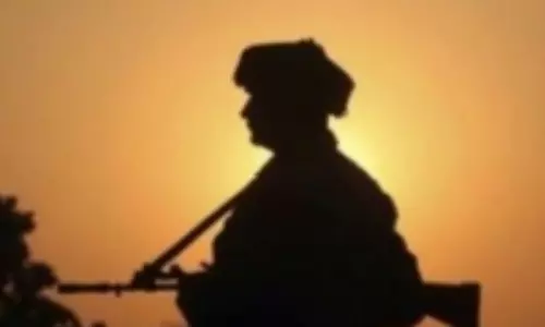 കശ്‍മീരില്‍ വീണ്ടും ഏറ്റുമുട്ടല്‍; നാലു ഭീകരരെ സൈന്യം വധിച്ചു