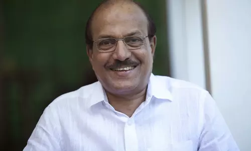 യുഡിഎഫ്-ബിജെപി ശക്തികേന്ദ്രങ്ങളില് എല്ഡിഎഫ് മത്സരിക്കുന്നത് മതേതര വോട്ടുകള് ഭിന്നിപ്പിക്കാന്: കുഞ്ഞാലിക്കുട്ടി യുഡിഎഫ്-ബിജെപി ശക്തികേന്ദ്രങ്ങളില് എല്ഡിഎഫ് മത്സരിക്കുന്നത് മതേതര വോട്ടുകള് ഭിന്നിപ്പിക്കാന്: കുഞ്ഞാലിക്കുട്ടി