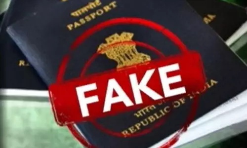 കാഞ്ഞങ്ങാട് ട്രാവല് ഏജന്സിയുടെ മറവില് വ്യാജ പാസ്പോര്ട്ട് നിര്മ്മാണകേന്ദ്രം കാഞ്ഞങ്ങാട് ട്രാവല് ഏജന്സിയുടെ മറവില് വ്യാജ പാസ്പോര്ട്ട് നിര്മ്മാണകേന്ദ്രം