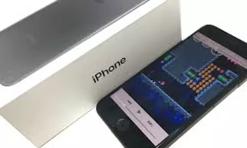 ആപ്പിള്‍ ഐഫോണ്‍ ഉത്പാദനം കുറയ്ക്കുന്നു