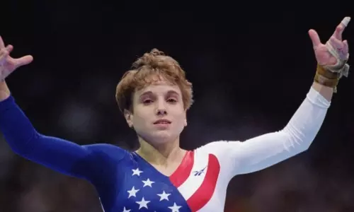 പരിക്കേറ്റ കാലുമായി അമേരിക്കക്ക് സ്വര്ണം കൊടുത്ത കെറി പരിക്കേറ്റ കാലുമായി അമേരിക്കക്ക് സ്വര്ണം കൊടുത്ത കെറി