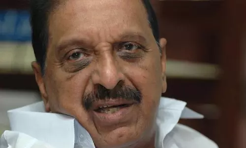 ബാലകൃഷ്ണപിള്ളയുടെ വര്ഗീയ പ്രസംഗത്തിനെതിരെ പ്രതിഷേധം ശക്തമാകുന്നു ബാലകൃഷ്ണപിള്ളയുടെ വര്ഗീയ പ്രസംഗത്തിനെതിരെ പ്രതിഷേധം ശക്തമാകുന്നു