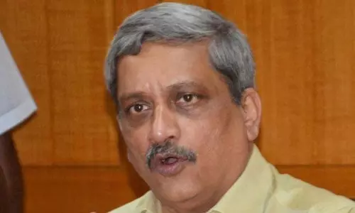 ആമിര്‍ ഖാനെതിരെ മനോഹര്‍ പരീക്കര്‍; നടനെ ഒരു പാഠം പഠിപ്പിക്കണമെന്ന് മന്ത്രി