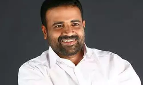 മാണിക്ക് അധികാരത്തോട് ആര്ത്തിയെന്ന് സിആര് മഹേഷ് മാണിക്ക് അധികാരത്തോട് ആര്ത്തിയെന്ന് സിആര് മഹേഷ്