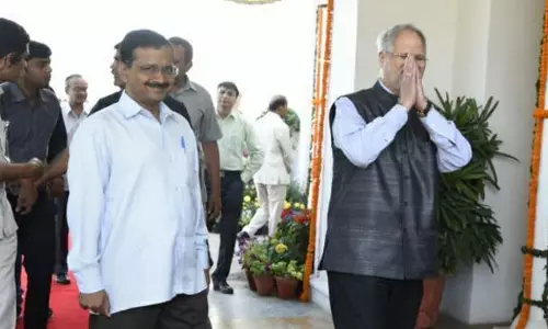 ആംആദ്മി സര്‍ക്കാരിന് തിരിച്ചടി; ഭരണ ചുമതല ലഫ്റ്റനന്‍റ് ഗവര്‍ണര്‍ക്ക്