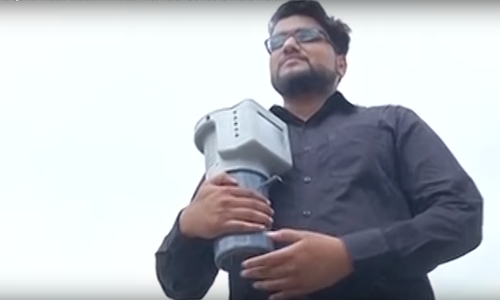 വായുവില്‍ നിന്ന് വെള്ളമുണ്ടാക്കുന്ന വിദ്യയുമായി ഇന്ത്യന്‍ വിദ്യാര്‍ഥി