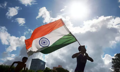 യു.എ.ഇയിലെ ഇന്ത്യന് സമൂഹം സ്വാതന്ത്ര്യദിനം ആഘോഷിച്ചു യു.എ.ഇയിലെ ഇന്ത്യന് സമൂഹം സ്വാതന്ത്ര്യദിനം ആഘോഷിച്ചു