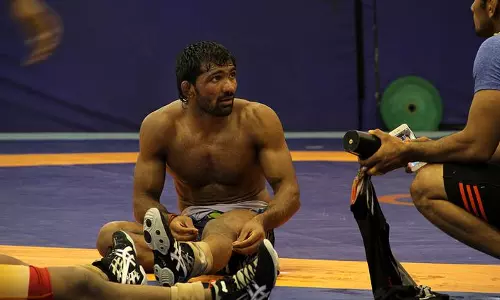 ഗുസ്തി പിടിച്ചെങ്കിലും ഇന്ത്യ മെഡല് നേടുമോ ? ഗുസ്തി പിടിച്ചെങ്കിലും ഇന്ത്യ മെഡല് നേടുമോ ?